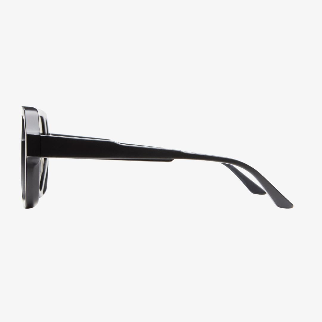 T11 Black